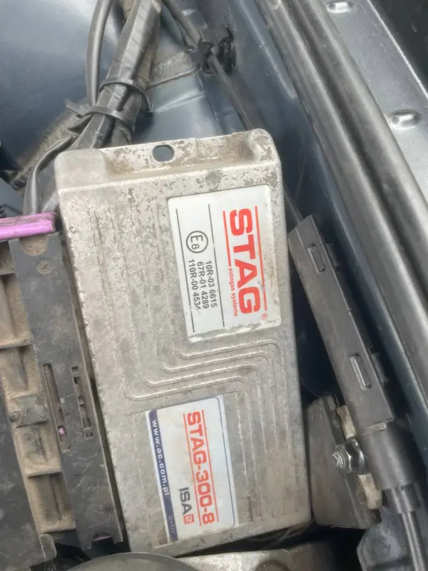 Блок управління ГБО Stag 300 на BMW 535i